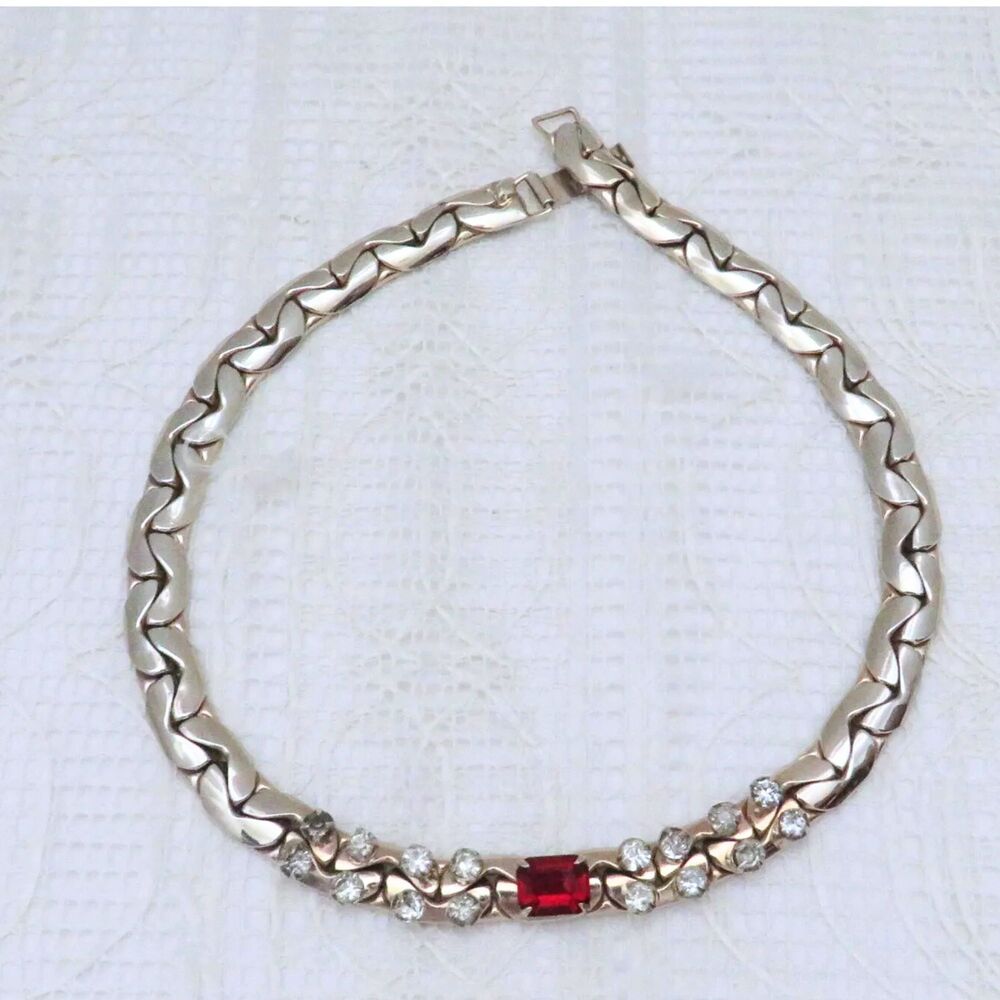 Vintage Silver Toned Statement C-Link Necklace Women Glamorous, Going Out